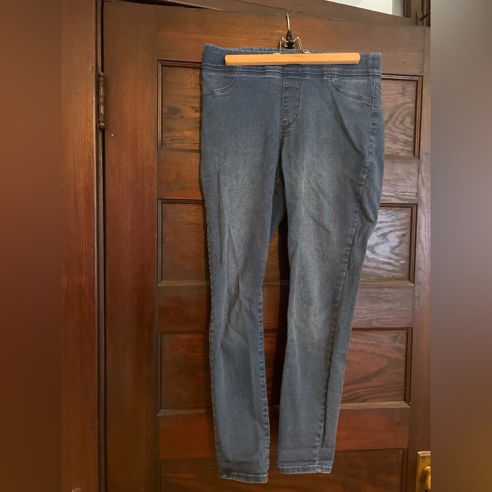 Old Navy super skinny mid-rise jeans.